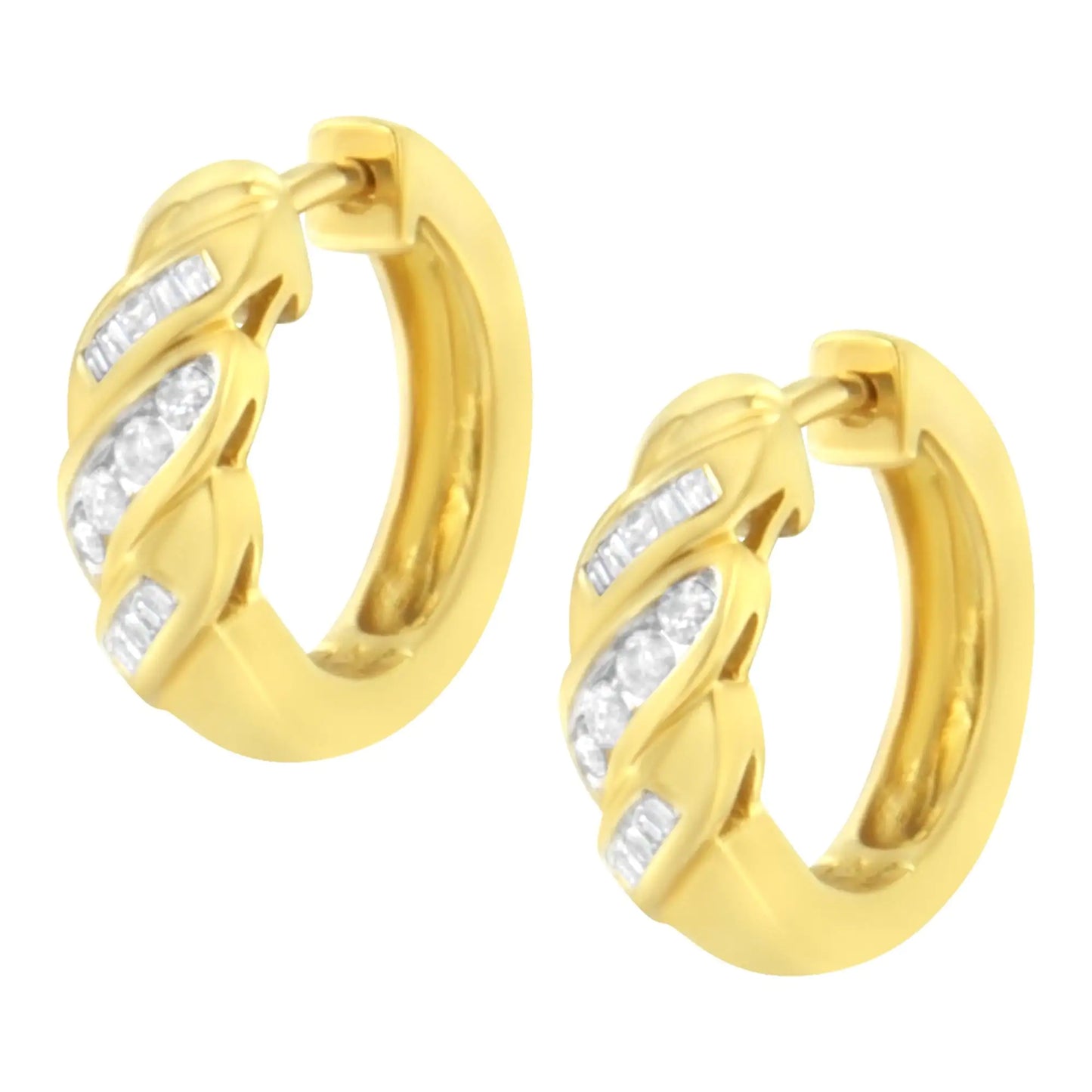 14K Yellow Gold 1/4 ct TDW Alternating 3 Row Baguette & Round Brilliant-Cut Diamond Huggy Hoop Earrings (H-I, I2-I3)